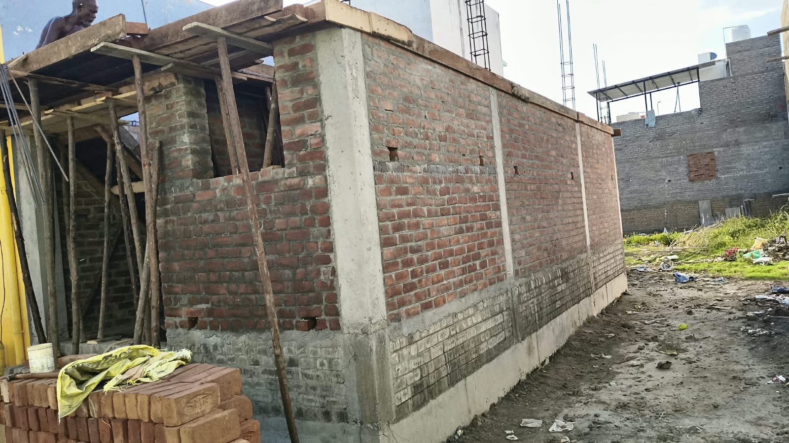 2 BHK sale in Koodalpudhur Housing board